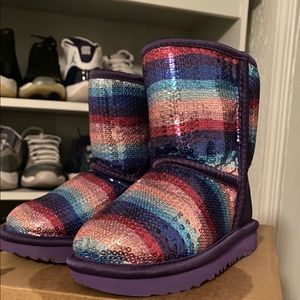 - Ugg sequin boots. 🌈🦄